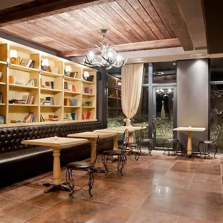At Cornelia Boutique &
